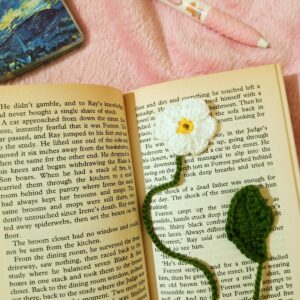 Daisy Bookmark